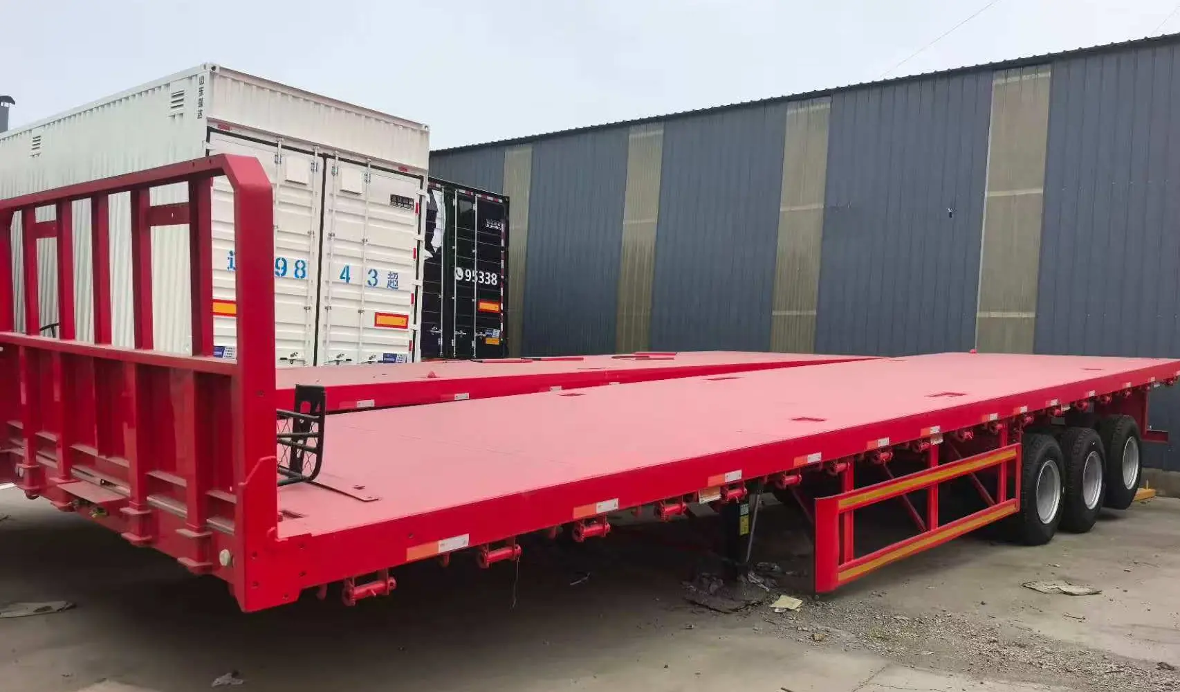 İstifadə olunmuş 3 Oxlu Lowbed Yarım Qoşqu